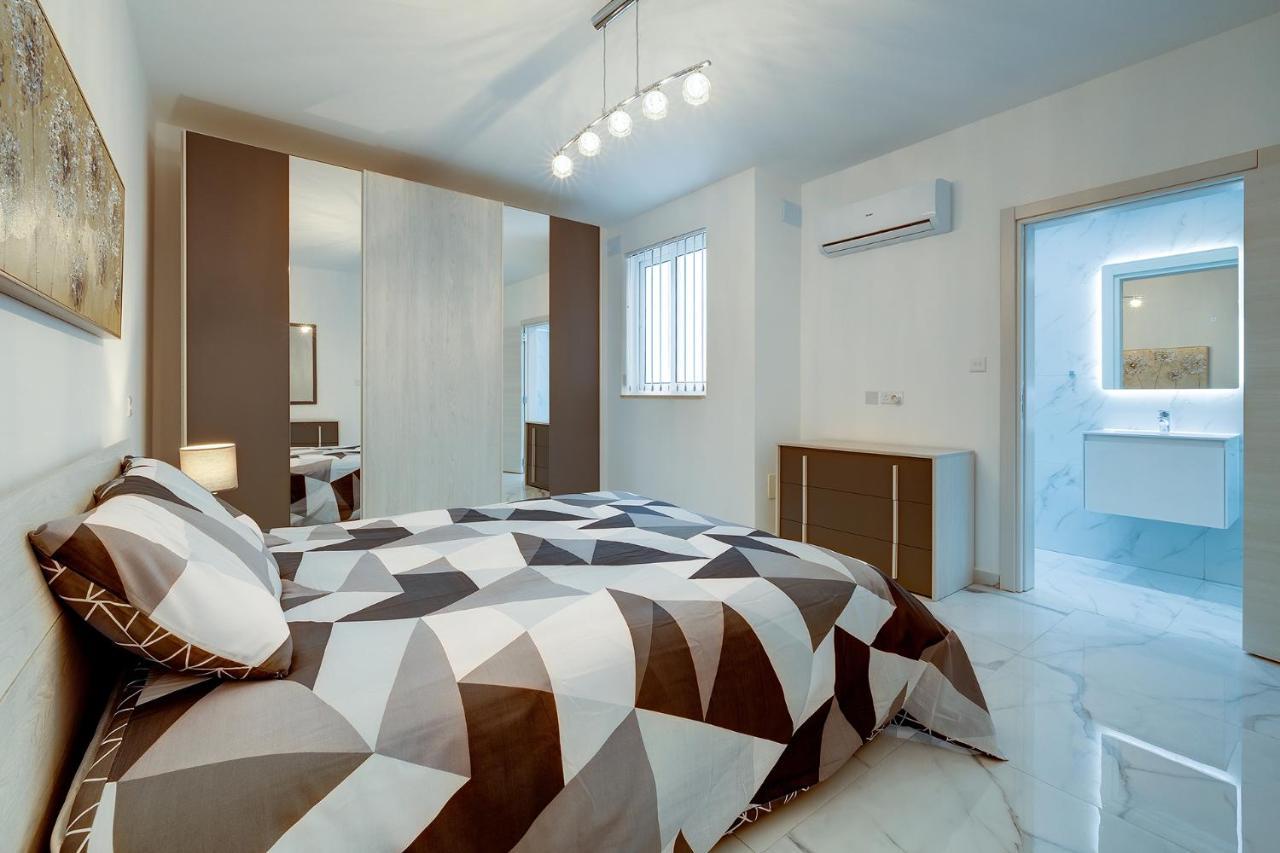 Stylish 2Br Apartment In Central St Julians St. Julian's Zewnętrze zdjęcie